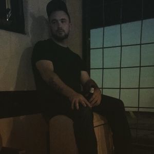 Meet your Posher, Jonathan